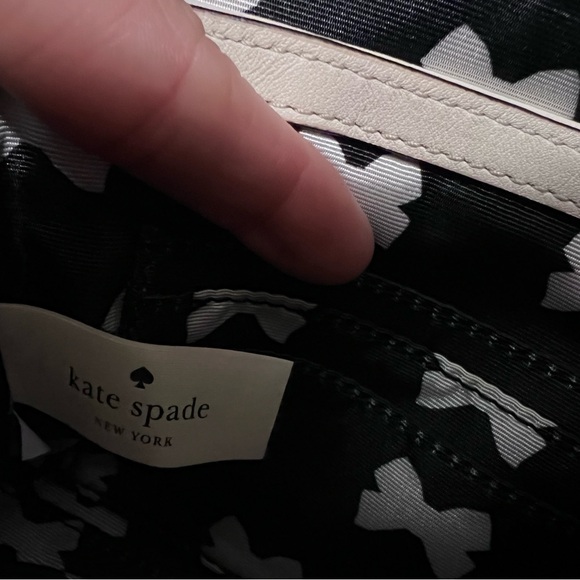 Kate Spade Keira Chelsea Park Cream Leather Clutch Black Bow - Picture 13 of 13